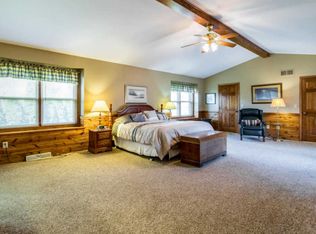N108W16880 Redwood Ln, Germantown, WI 53022