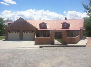 35 County Road 113a, Santa Fe, NM 87506