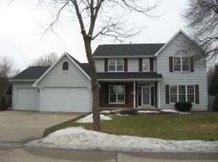 1217 E Overland Rd, Appleton, WI 54911