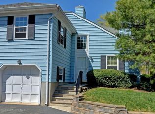 204 Buckingham Cir, Middletown, NJ 07748