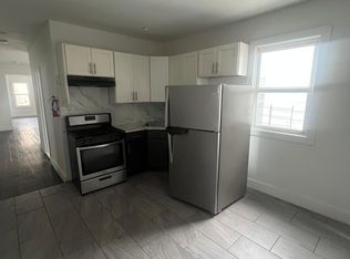 875 S14th St #2, Newark, NJ 07108