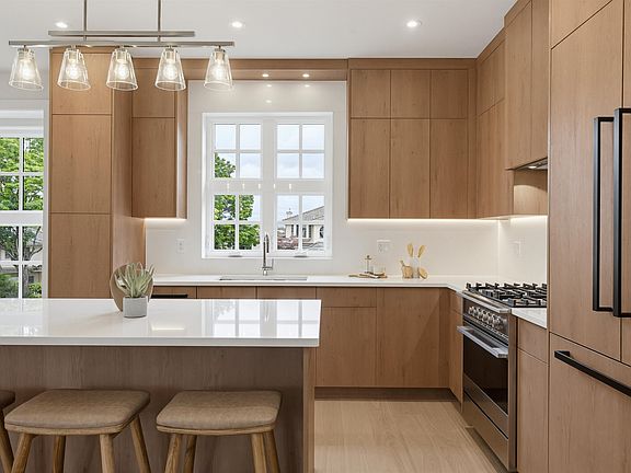 4th image of 7609 Coldicutt St #2
