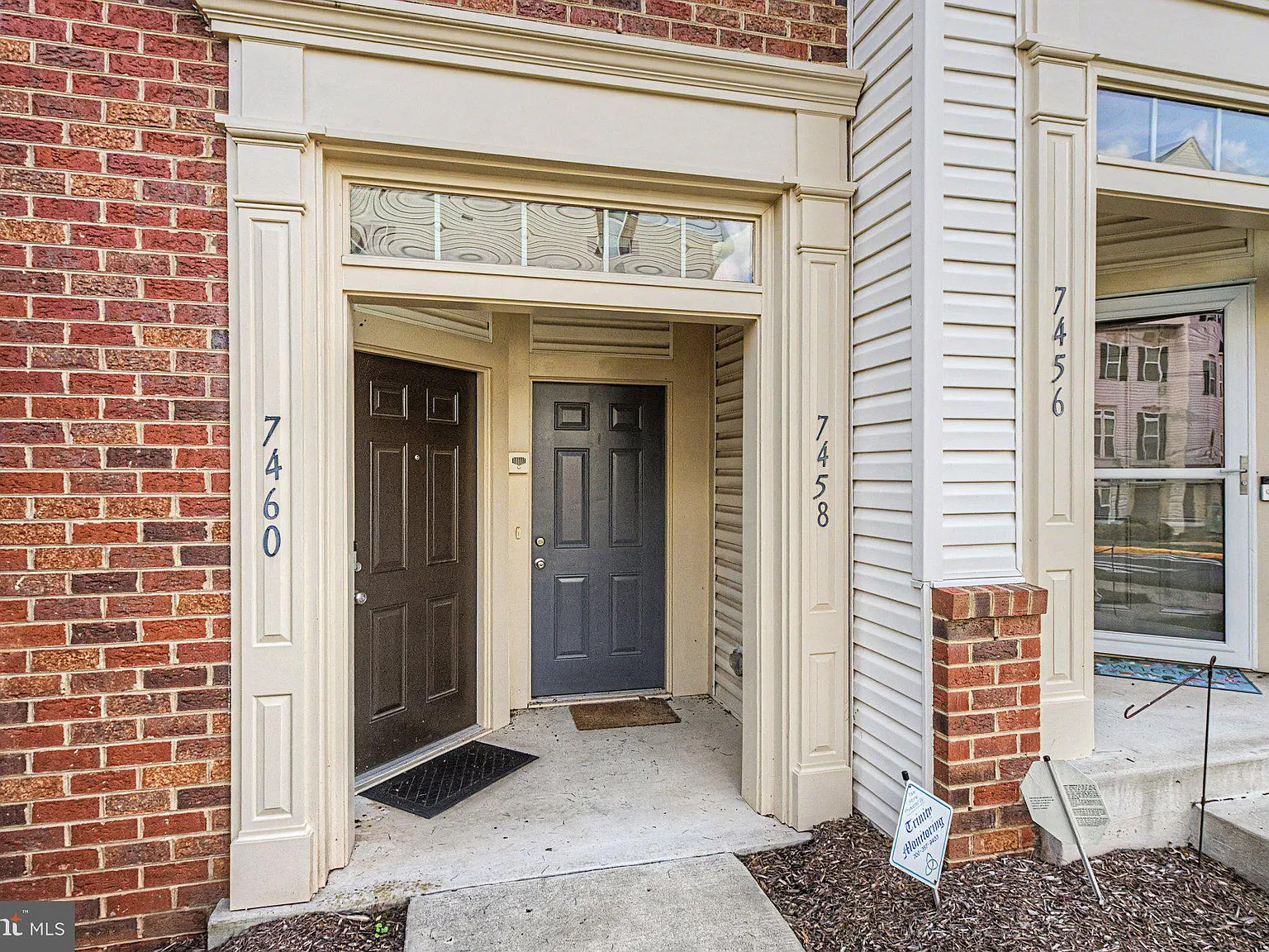 Somerset Condo — Photo 2