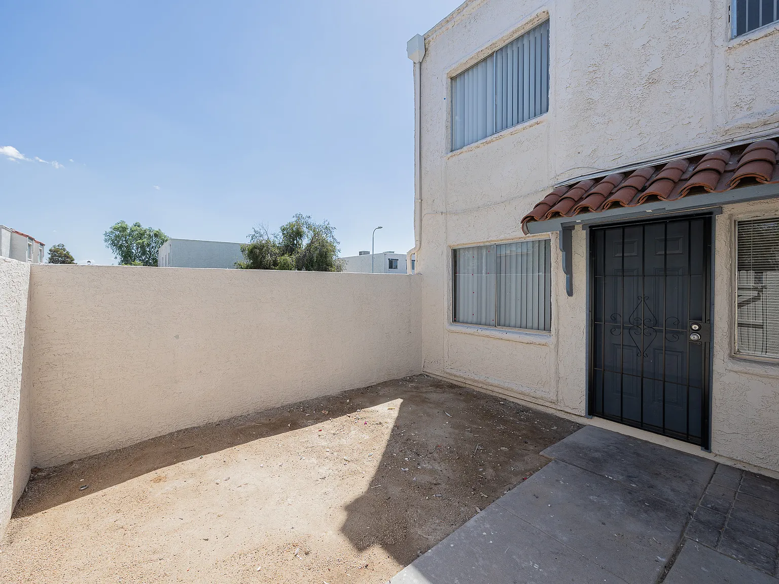 5246 N 42nd Ln, Phoenix Az — Photo 2