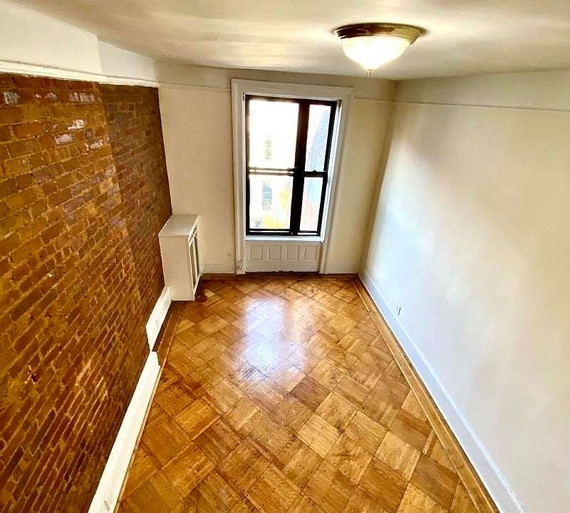 1st image of 47 W 87th St #5B2