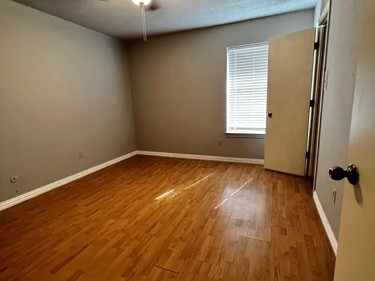 4207 Portales Dr — Photo 7