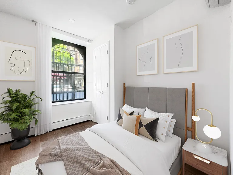 340 E 9th St #1 — Photo 6