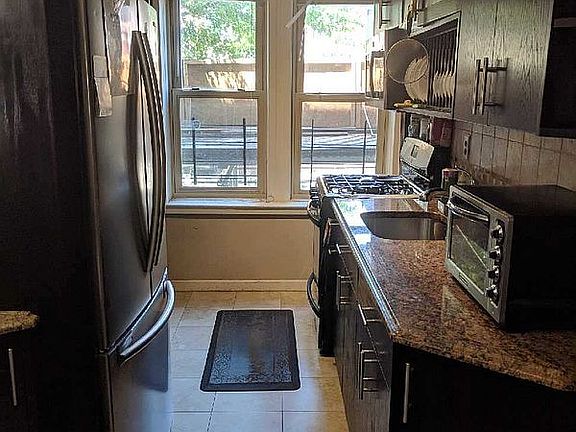 3rd image of 48-23 42nd St Unit 2D