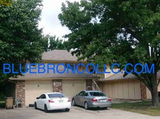 300 Sky Vue Dr, Raymore, MO 64083