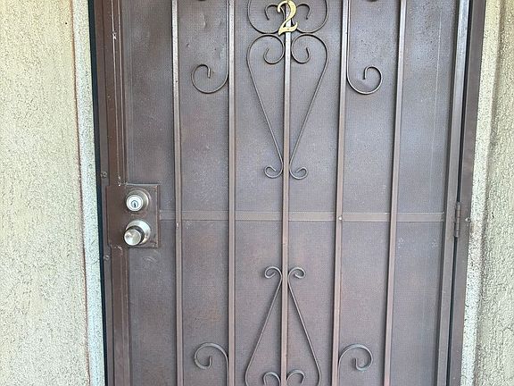 2nd image of 725 Magnolia Ave APT 2