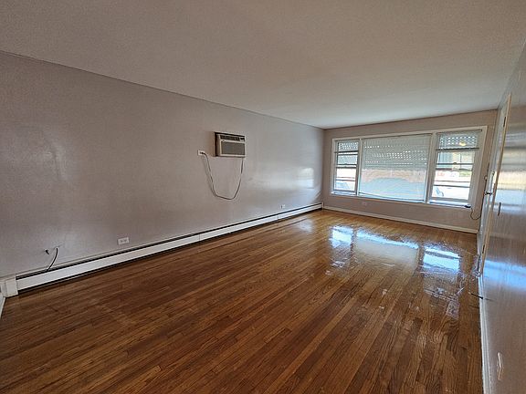 4th image of 4640 S Avers Ave Fl 1