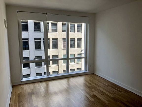4th image of 885 6th Ave APT 11H