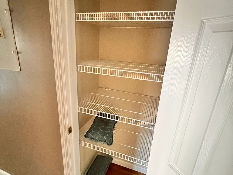 75 Sumner Ave #2 — Photo 9