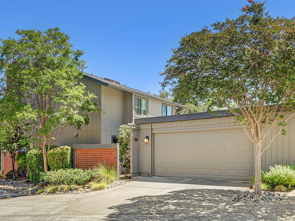 1st image of 8827 Bluff Ln
