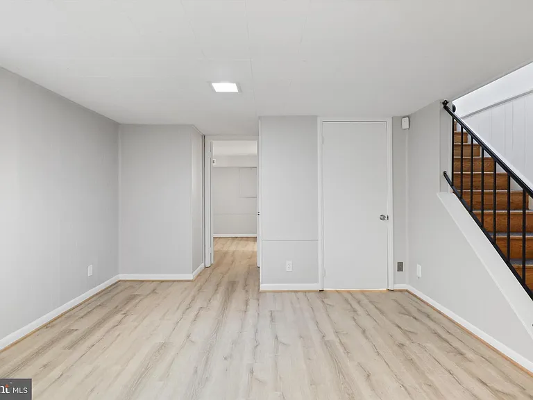3263 S Stafford St — Photo 26