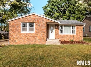 205 Mary St, Washington, IL 61571
