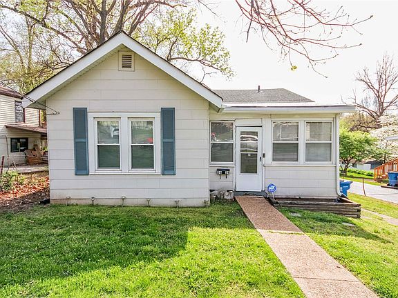 5th image of 3634 Marvin Ave