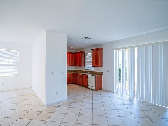 5th image of 7082 Venice Way APT 1901