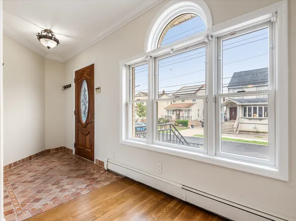 161-40 98th Street image 4 of 36