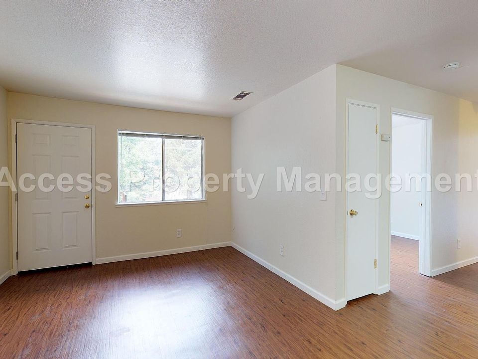 1st image of 5323 Carrington Cir APT 23