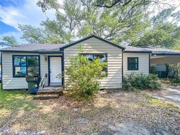 2002 12th St, Lake Charles, LA 70601