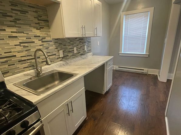 1117 Plymouth Ave S APT 204