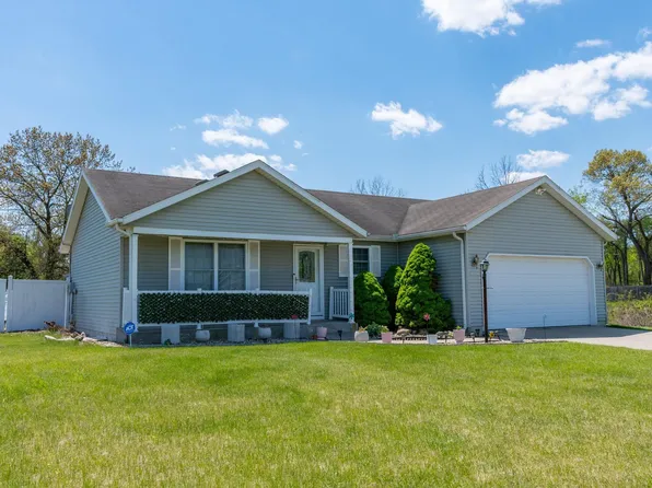 30530 Gregory Dr, Elkhart, IN 46516