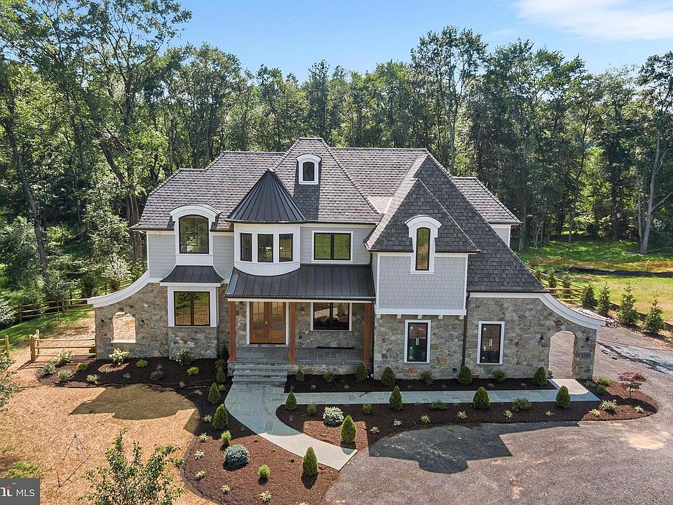 1st image of 153 Kirk Rd