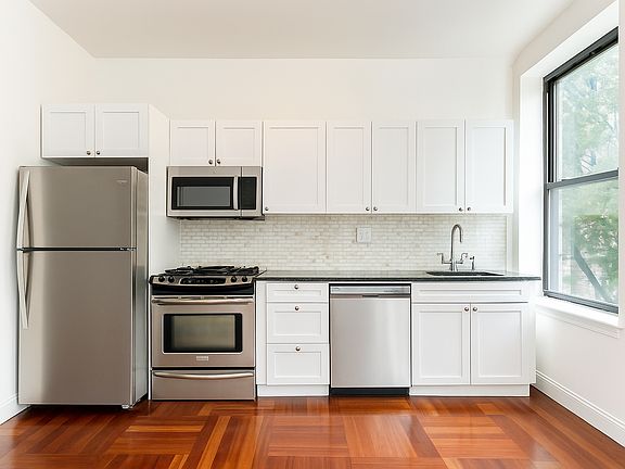 5th image of 601 W 137th St #23A