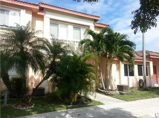 877 NW 208th Dr, Hollywood, FL 33029