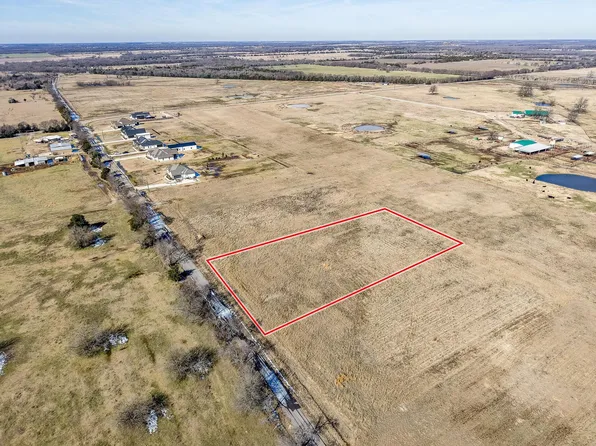 768 County Road 1021, Wolfe City, TX 75496
