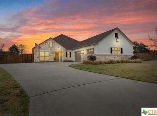 5601 Charro Dr, Belton, TX 76513