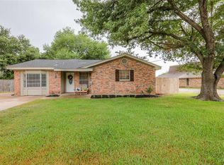 2419 Lynbrook Dr, Rosenberg, TX 77471