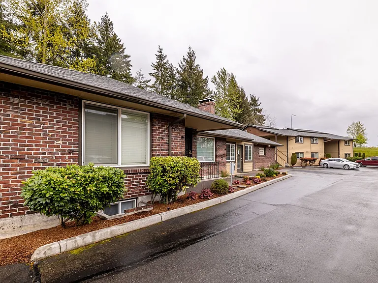 Westview Terrace — Photo 13