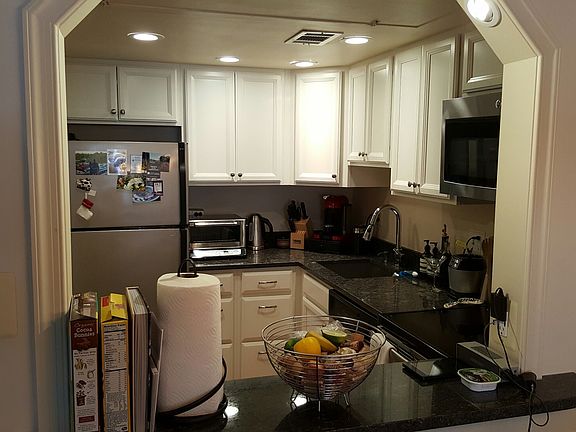 Kitchen pic 2