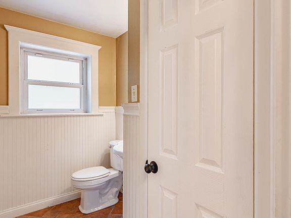 4th image of 8859 Rock Forest Dr