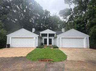 106 Northwoods Dr, Lagrange, GA 30241