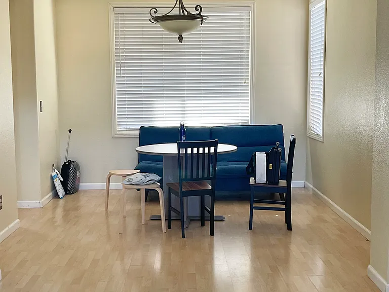 Onyx Ave — Photo 4