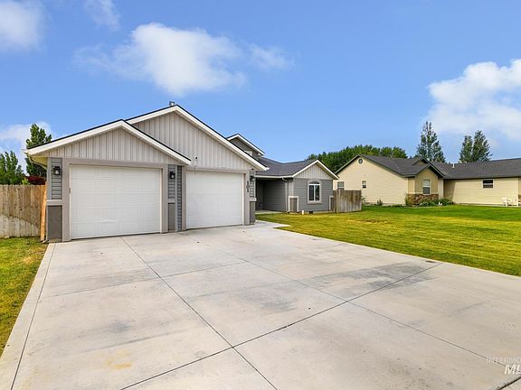 4th image of 101 River View Dr