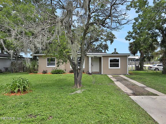3rd image of 5017 CAMILLE Avenue
