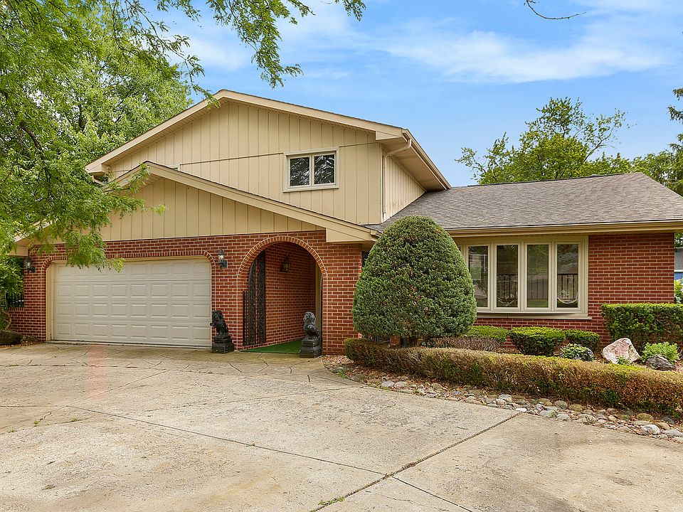 1st image of 6249 Carol Ln