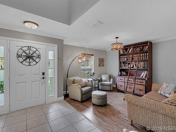 2nd image of 1421 Royal Palm Dr