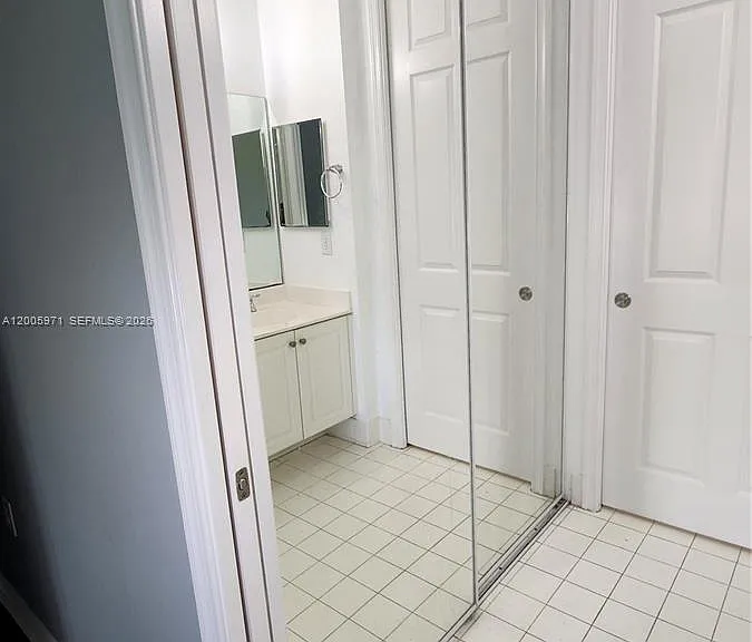 3600 Oaks Clubhouse Dr #206 — Photo 53