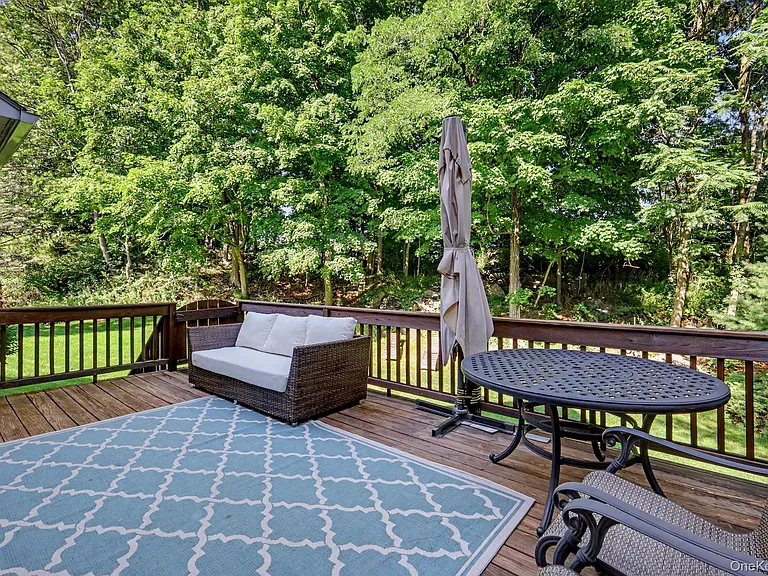 49 Miller Cir — Photo 12