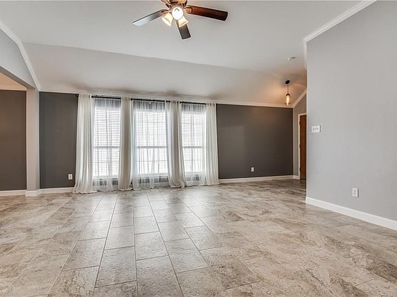 5th image of 3600 Carmel Mountain Dr