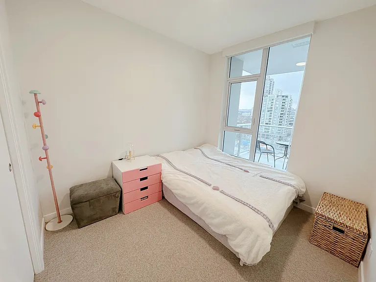 4168 Lougheed Hwy #811 — Photo 6