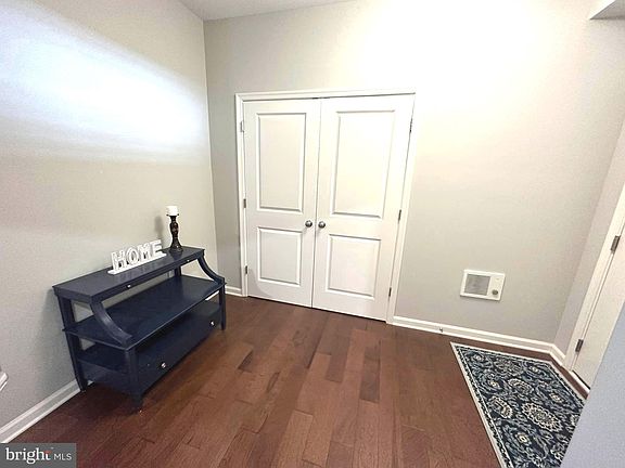4th image of 23315 Milltown Knoll Sq Unit 107