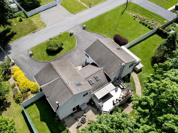 1583 Central Street, Yorktown Heights, NY 10598