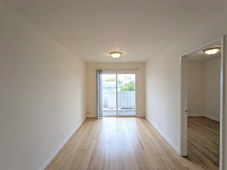 2404 Fulton Street — Photo 29