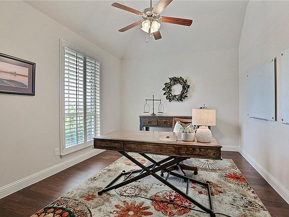 4th image of 4308 Dashland Dr